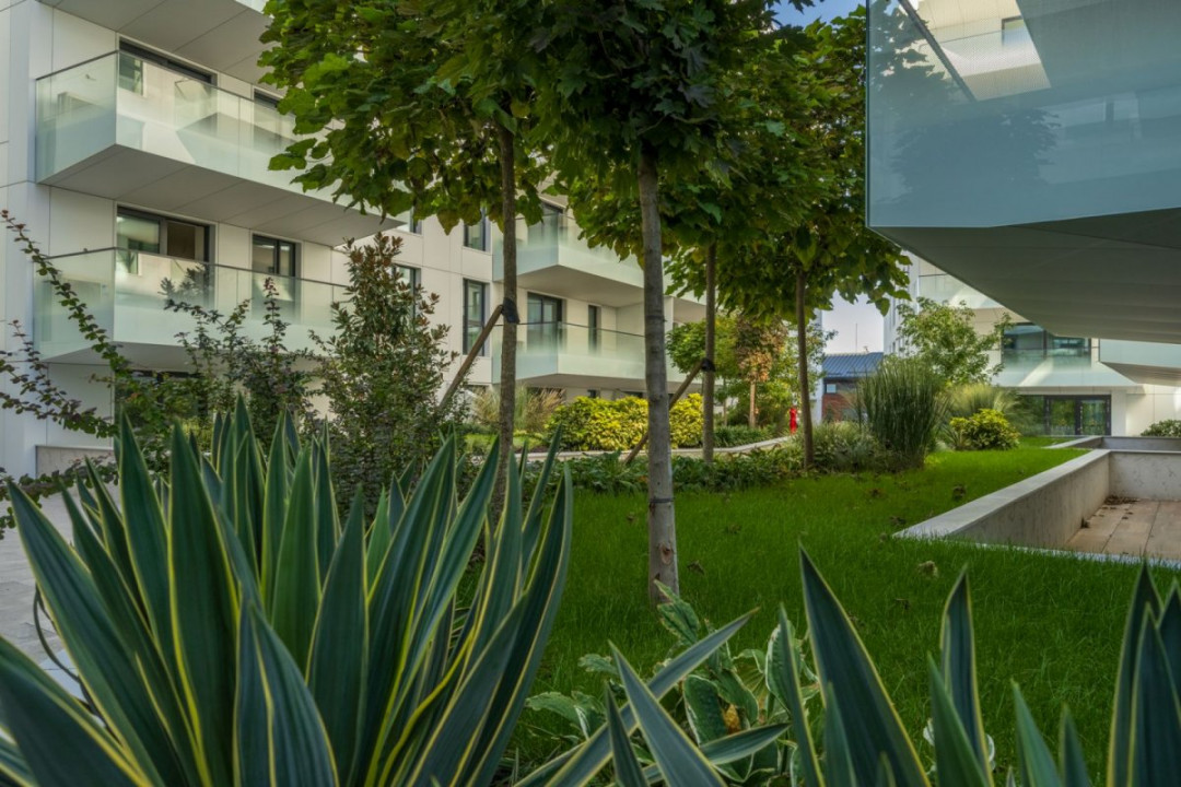 3 camere, 135 mp, terasă 38 mp | Luminos, orientare sud-vest – Pines Residence
